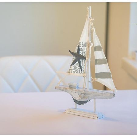 Kenese Regatta Apartman Balatonkenese Exterior foto